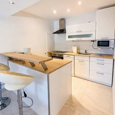 Apartament Mikes